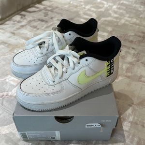 Air Force 1  World Wide